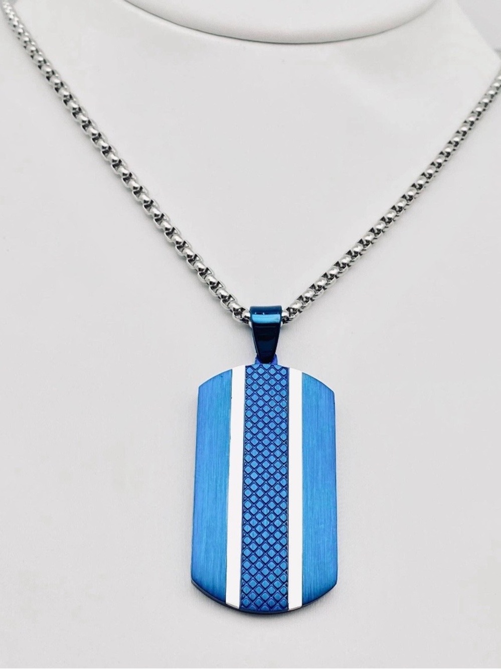 Men’s Stainless Steel Blue Dog Tag Necklace